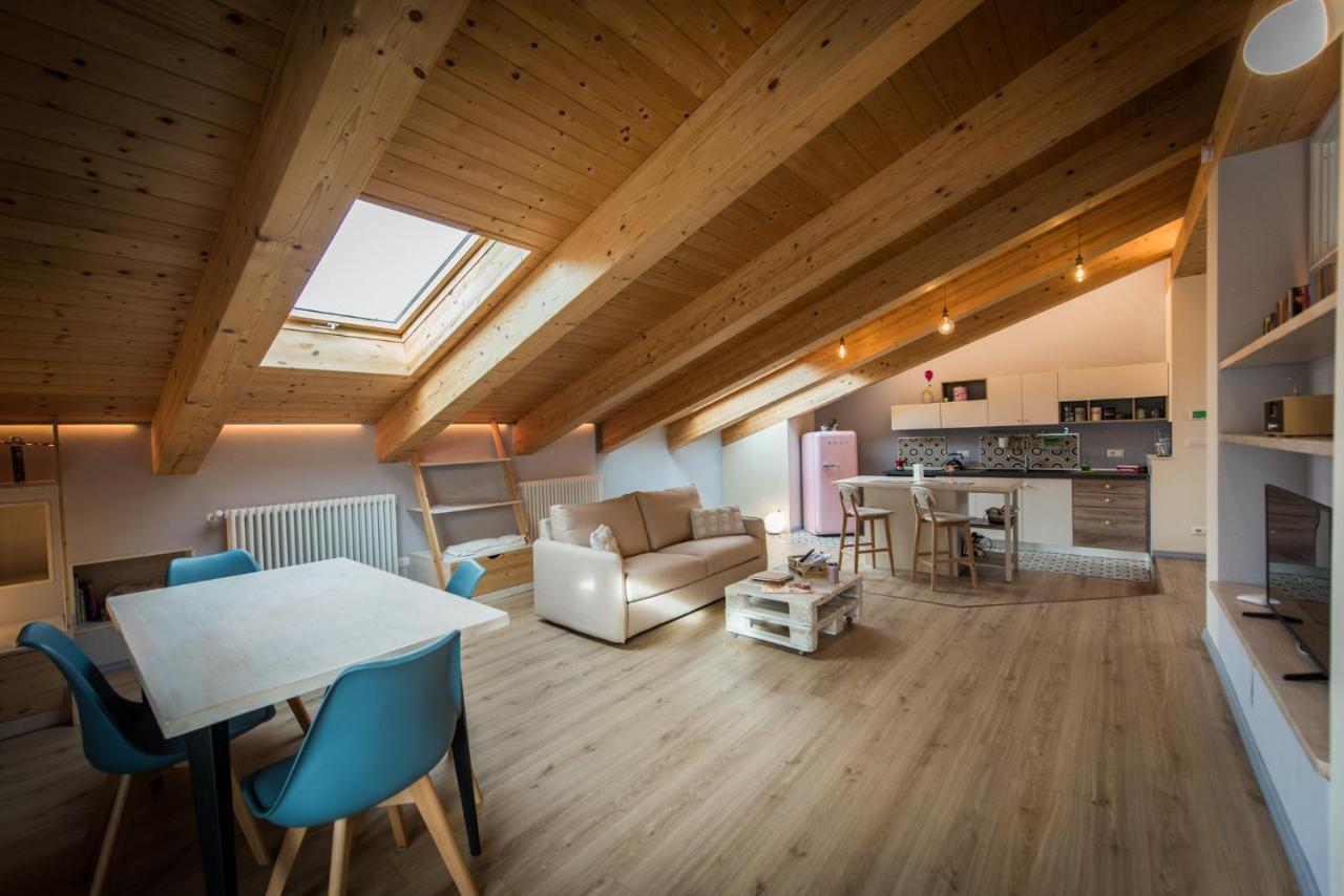 Loft 29 Mansardato Con Ampio Terrazzo Bussoleno Eksteriør billede