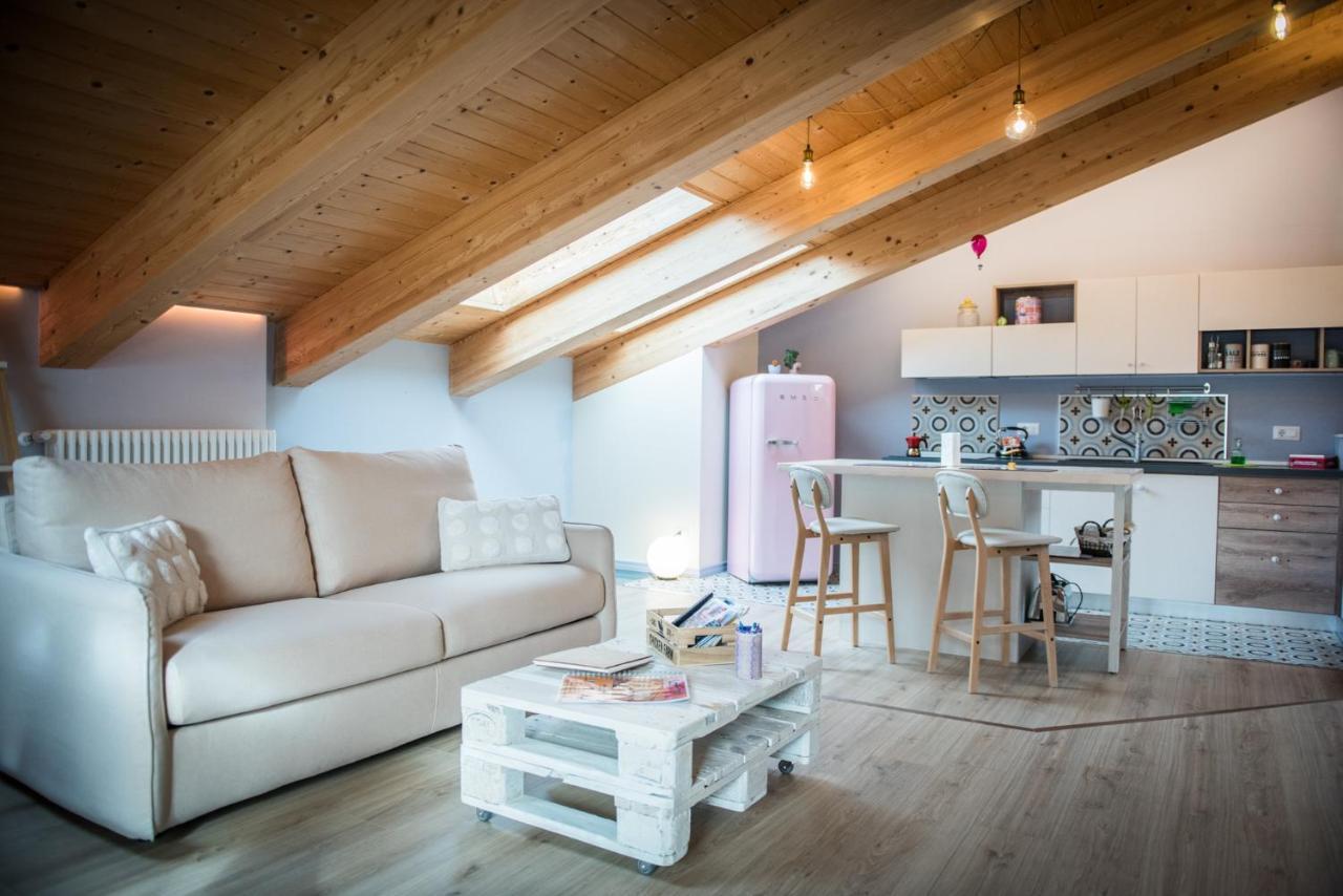 Loft 29 Mansardato Con Ampio Terrazzo Bussoleno Eksteriør billede