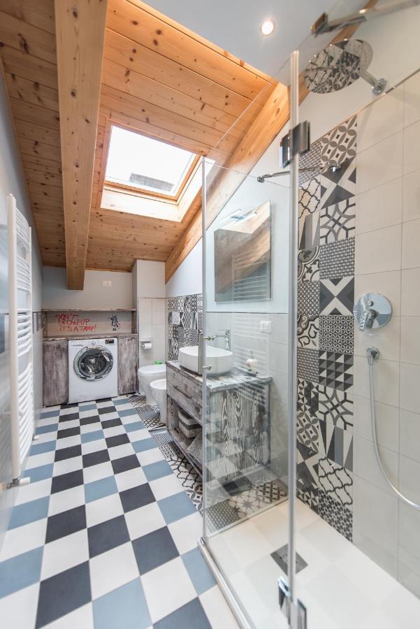 Loft 29 Mansardato Con Ampio Terrazzo Bussoleno Eksteriør billede